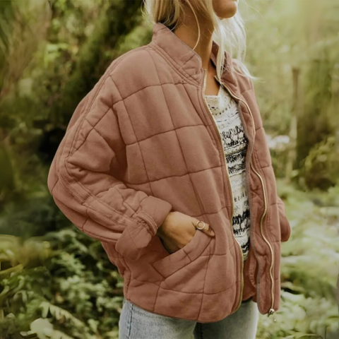 Lightweight Fitted Autumn Jacket For Women With Refined Warmth, Flattering Fit, Versatile Everyday Wear