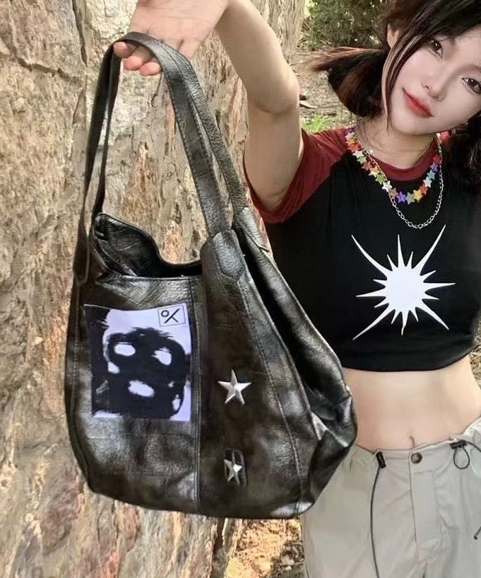 Sacs à bandoulière vintage en similicuir gris avec chaîne et appliqués - TrendAura