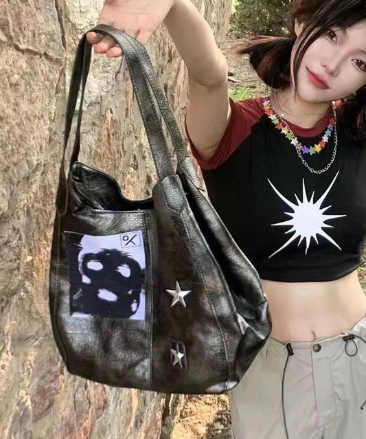Sacs à bandoulière vintage en similicuir gris avec chaîne et appliqués - TrendAura