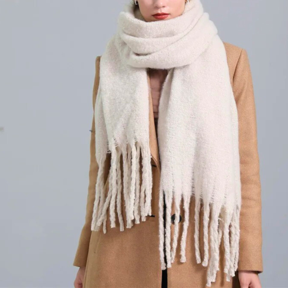 Soft and stylish scarf for cold days