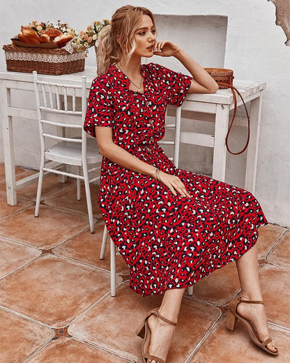 Elegant dress with leopard pattern