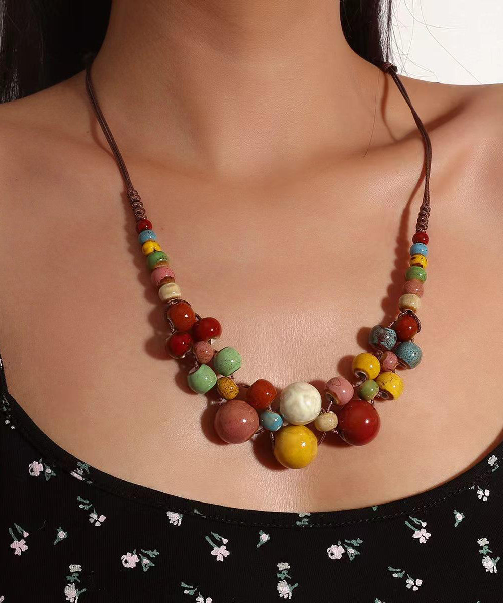 Collier de perles graduées en céramique tressée marron pour femme - TrendAura