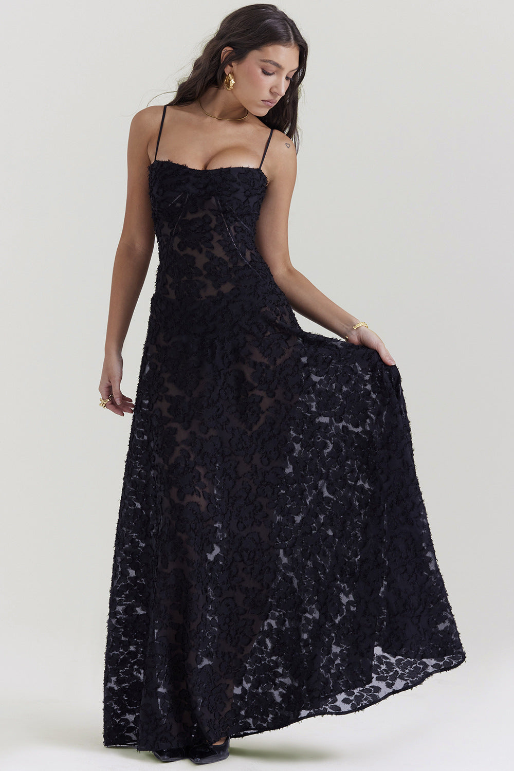 Women's Elegant Maxi Dress with Lace Trim
