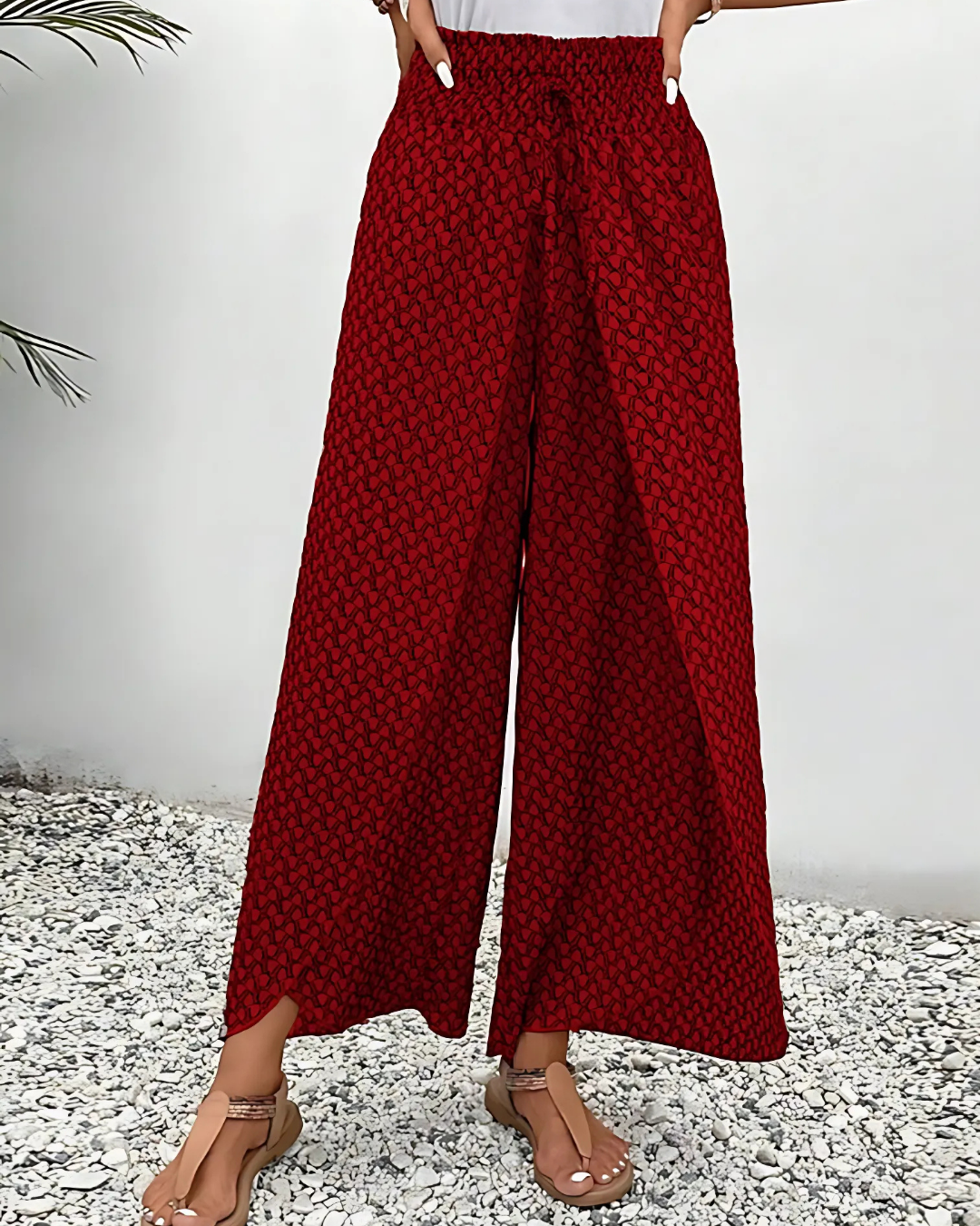 Women's summer pants with geometric print