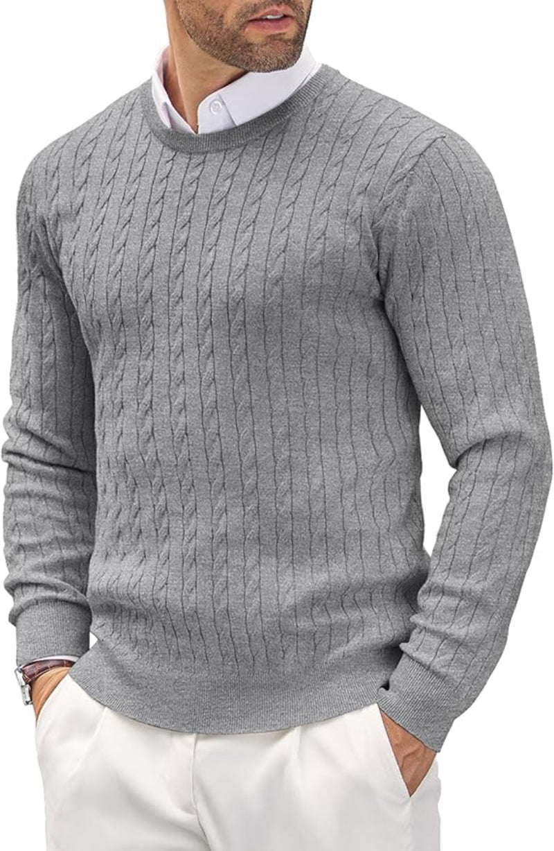 Slim pullover with round neck for men in fine knit