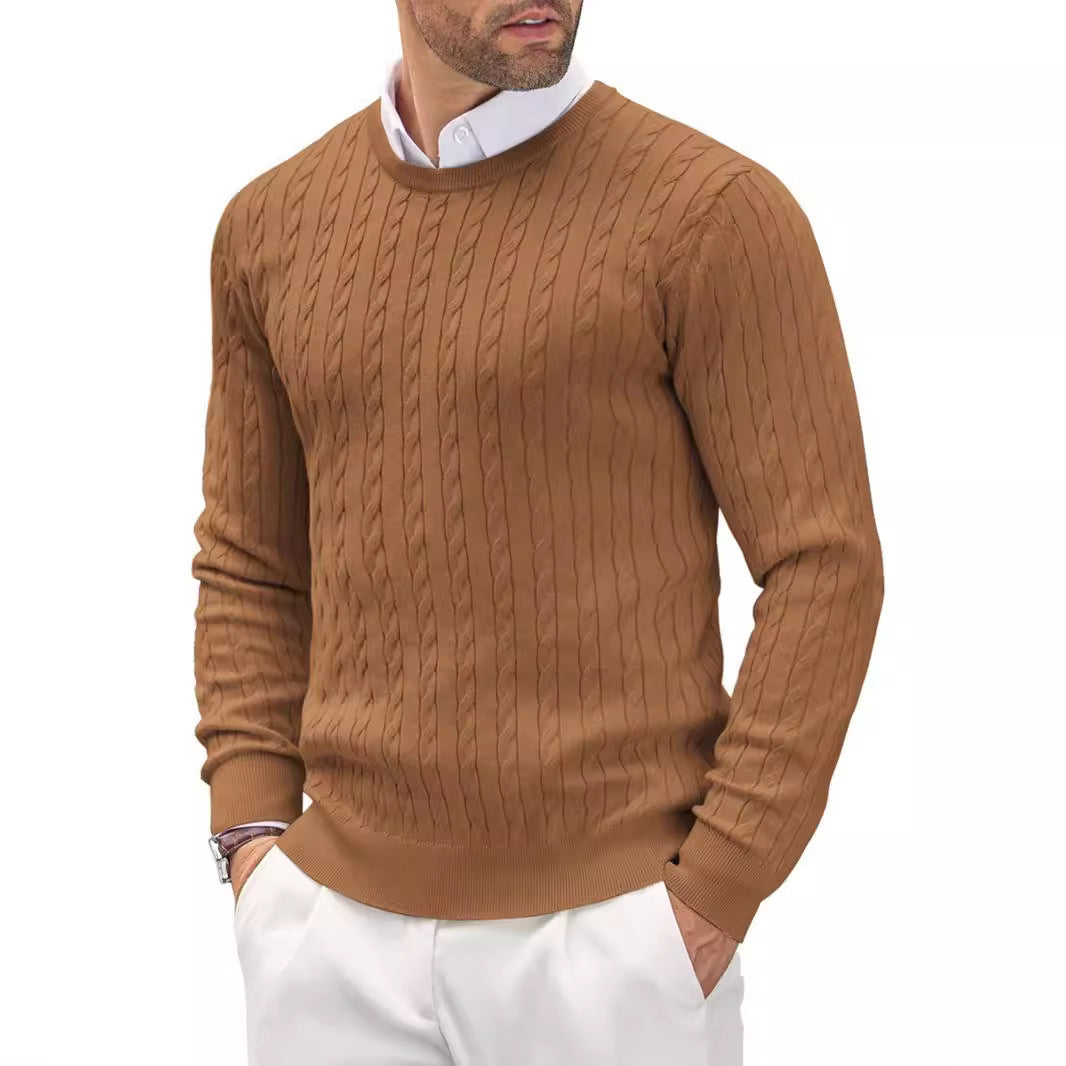 Slim pullover with round neck for men in fine knit