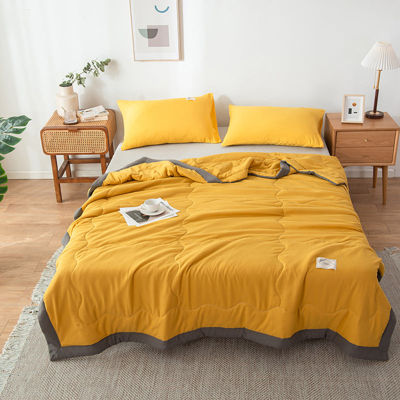 Minimalist Cotton Quilt with Stitched Pattern