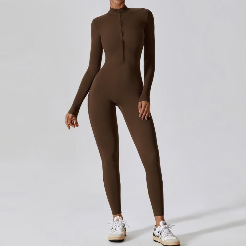 Seamless sport jumpsuit for women with style and comfort