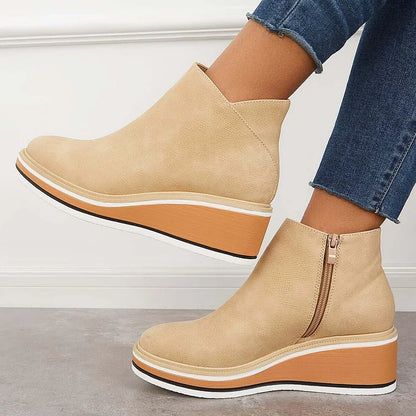 Women's Modern Boots with Mid-Height and Block Heel