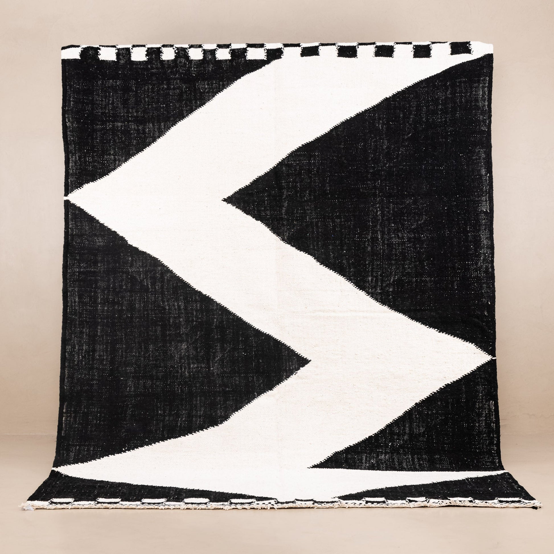 Alya - Flatweave Moroccan rug - TrendAura