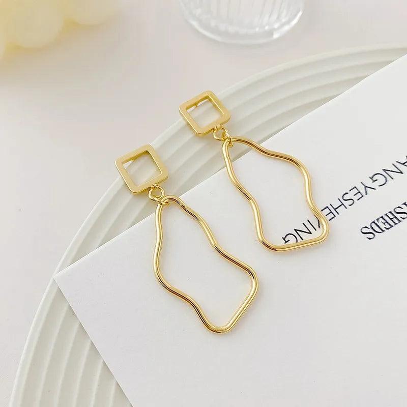 Abbie | Asymmetric Earrings with Baroque Pearls for Women