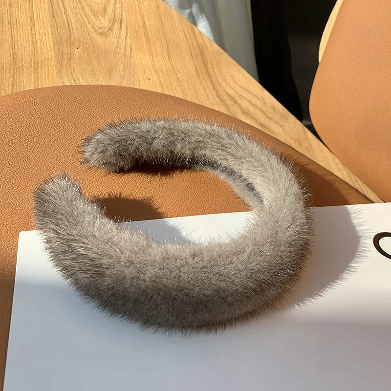 Léa Luxe Faux Fur Headband For Women With Soft Plush Winter Comfort And Elegant Style