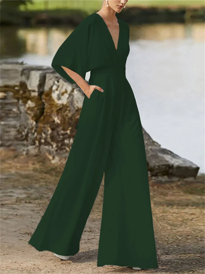 Elegant V-neck jumpsuit with wide legs and batwing sleeves for women | Ideal for winter