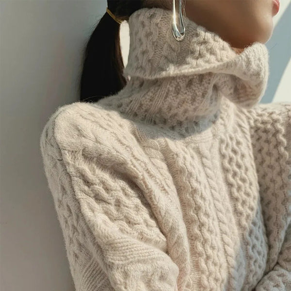 Cable knit warm turtleneck for women | Perfect for autumn/winter