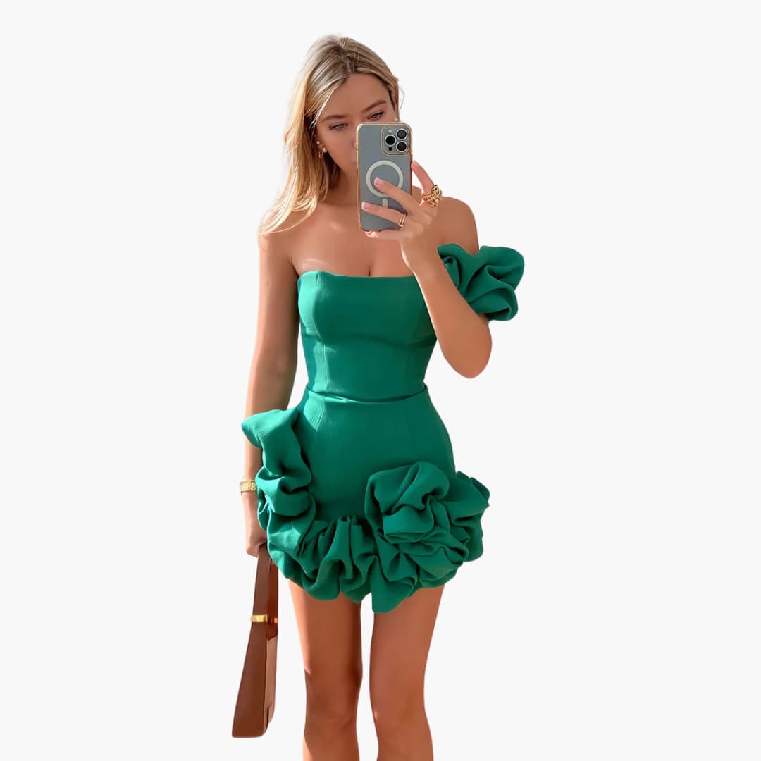 Gwendoline | Elegant Asymmetrical Dress with Delicate Ruffles