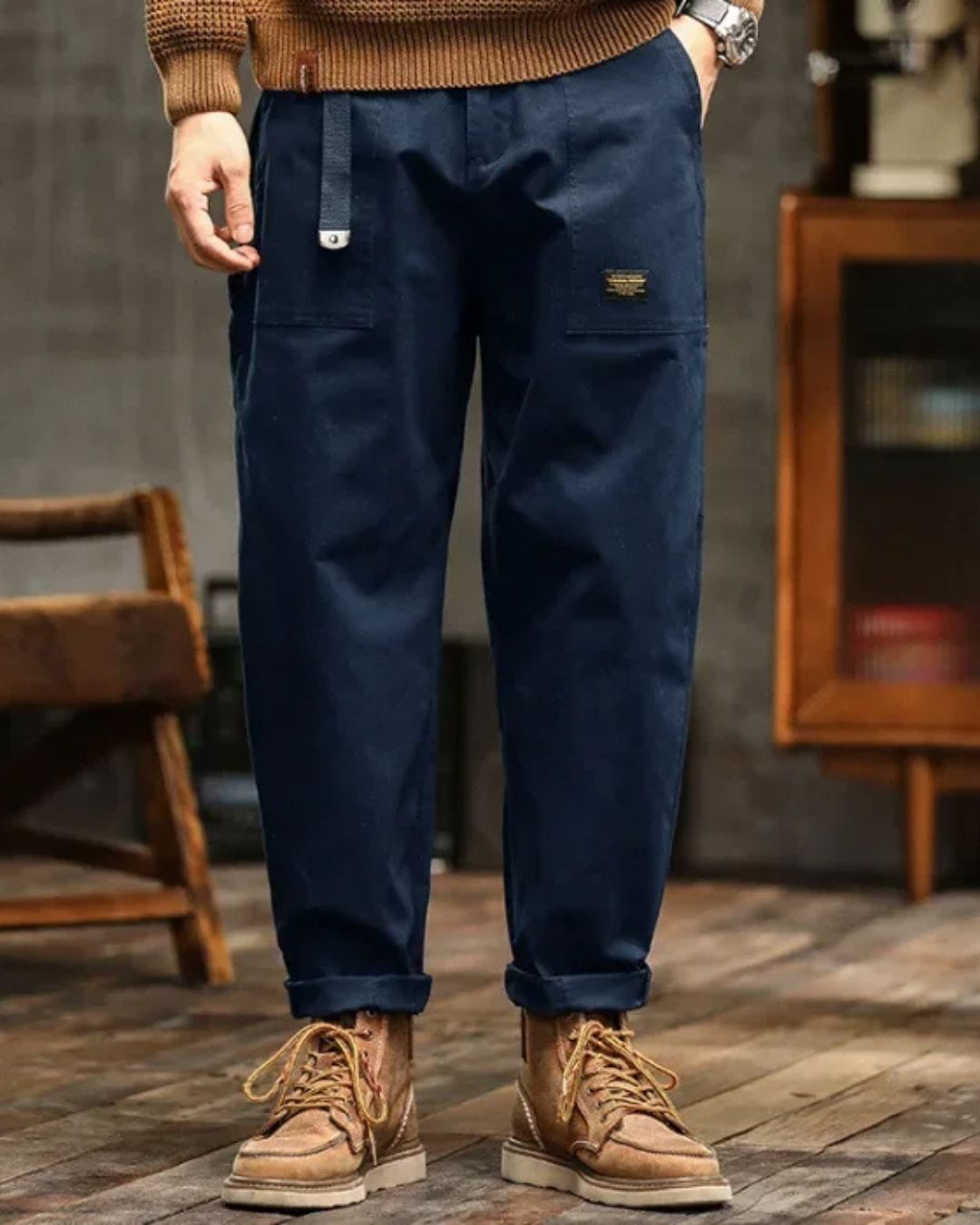 Mens Vintage Cargo Pants For Men Relaxed Fit With Pleated Waist And Flap Pockets For Everyday Wear