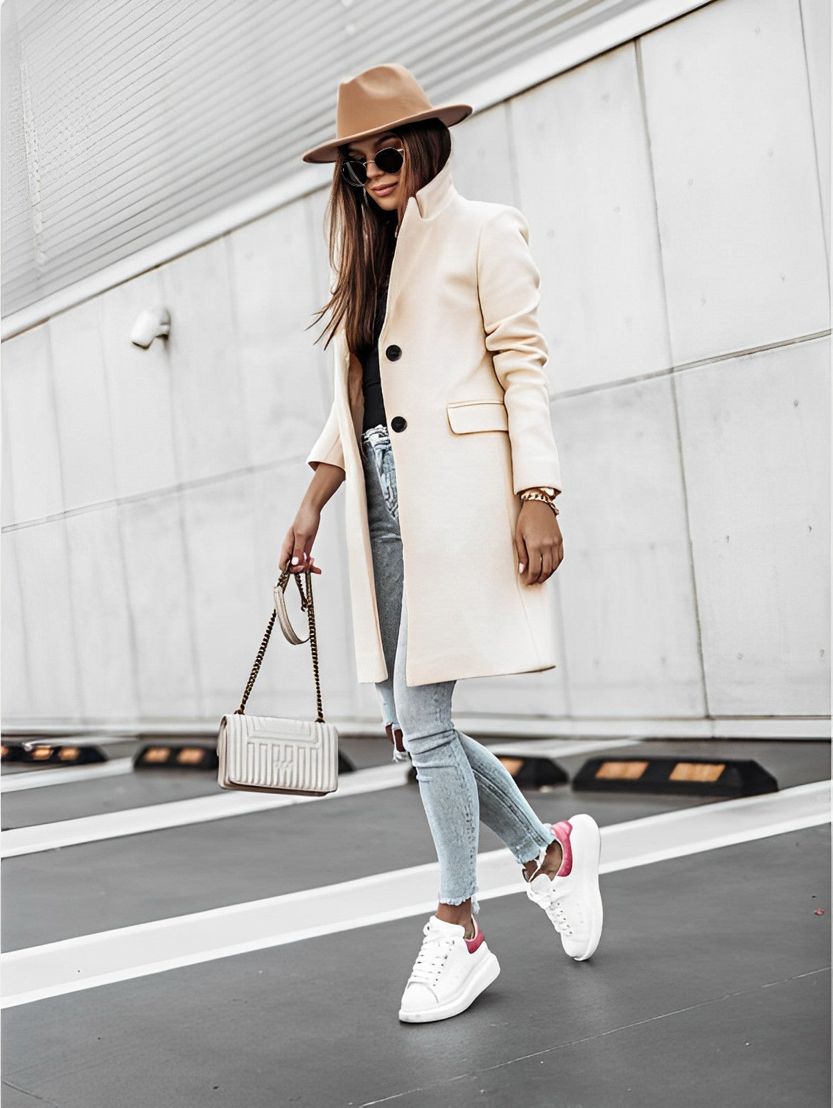 Cozy Oversized Long Sleeve Coat For Women With 2 Button Closure And Soft Knit Comfort