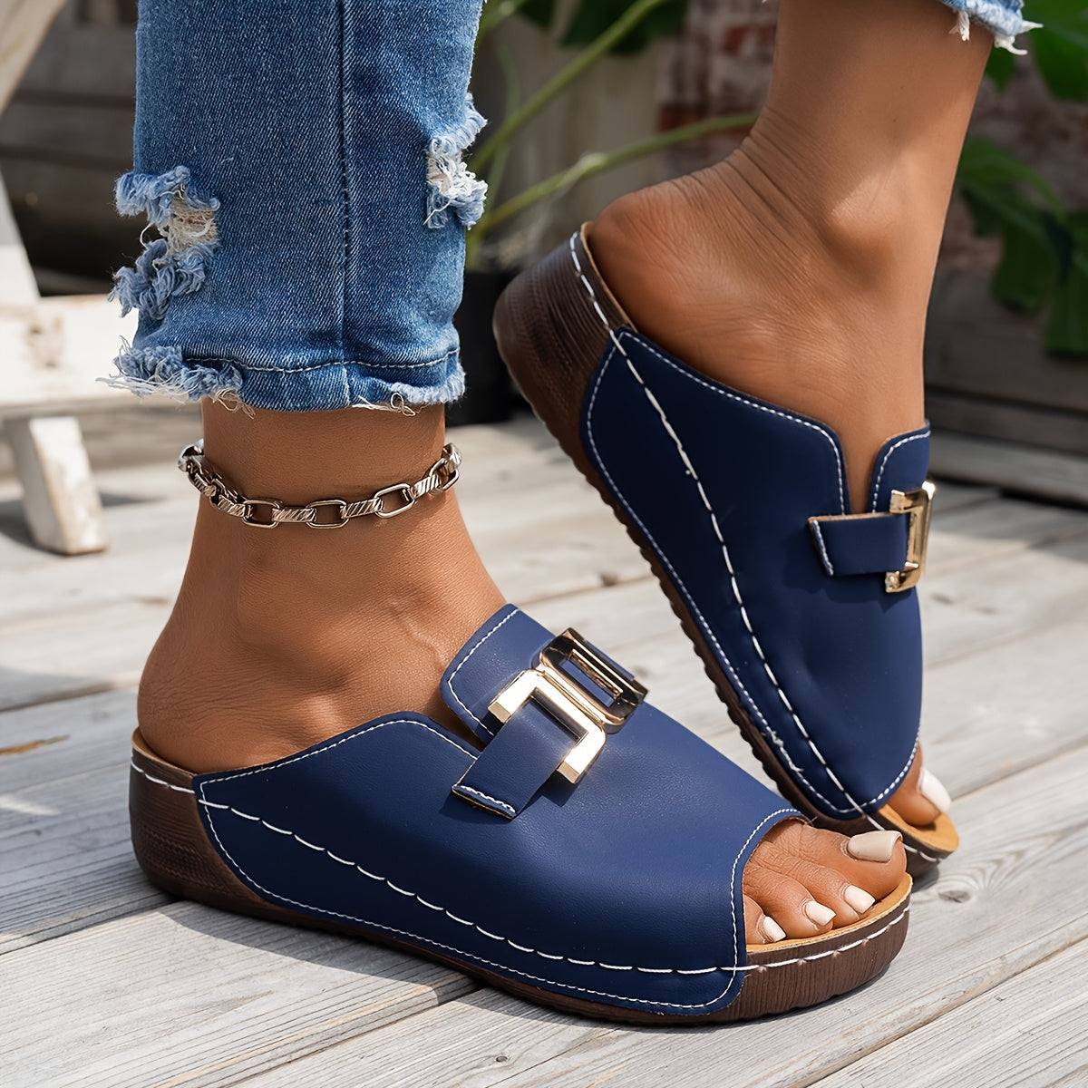 Women's Casual Sandals with Adjustable Straps and Comfortable Sole
