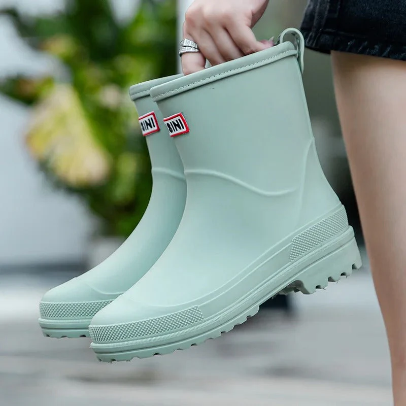 Women's rain boots up to the calf | Slip-on style