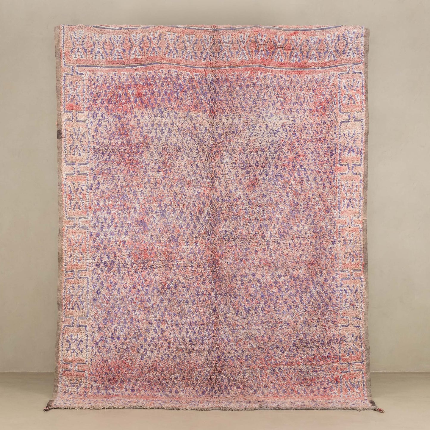 Dareen - vintage beni mguild rug - TrendAura