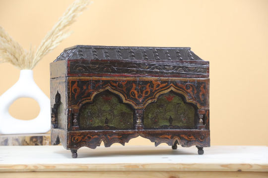 Kuchaf Vintage Wood Chest - TrendAura