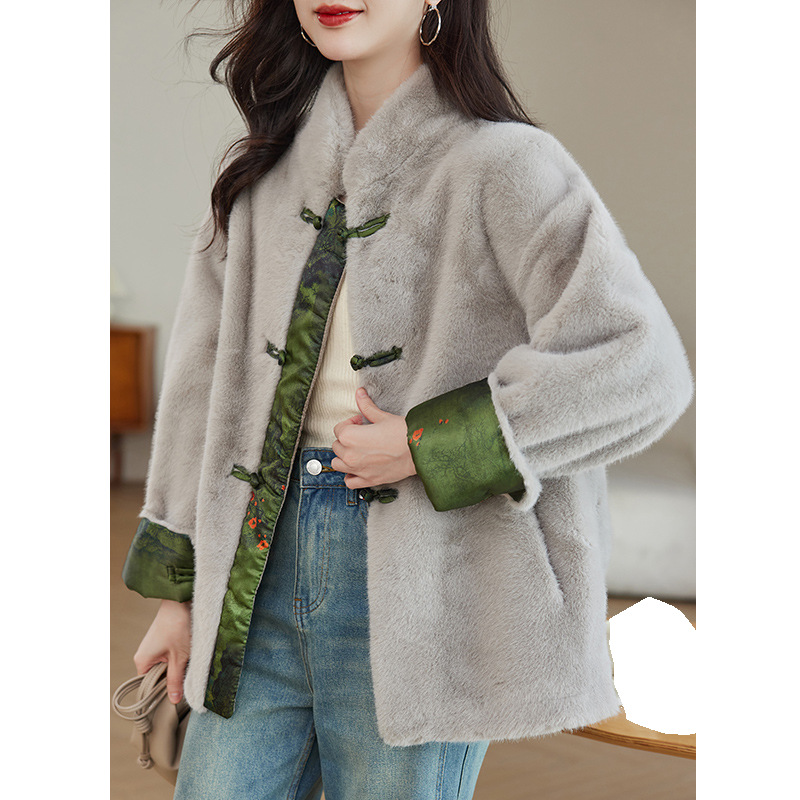 Women’s Fur Coat | Relaxed Fit