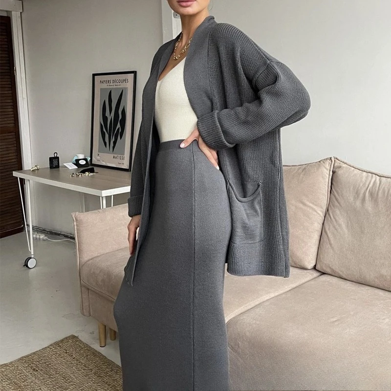 Women’s Two-Piece Set - Knit - Oversized Cardigan - High Waist Midi Skirt