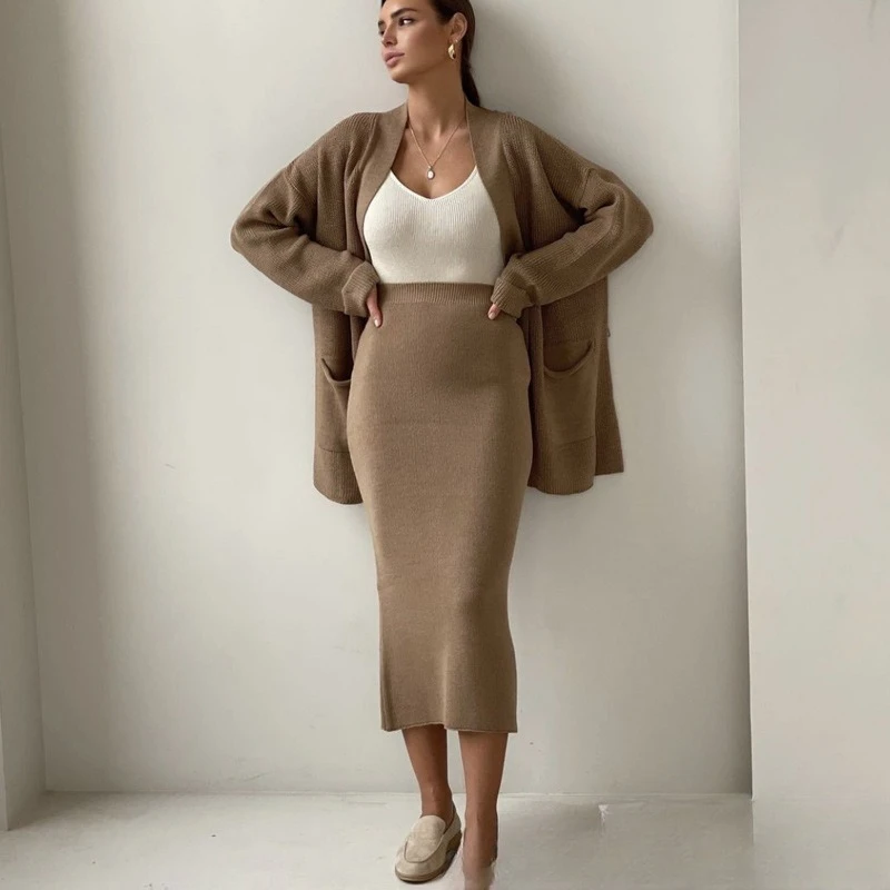 Women’s Two-Piece Set - Knit - Oversized Cardigan - High Waist Midi Skirt