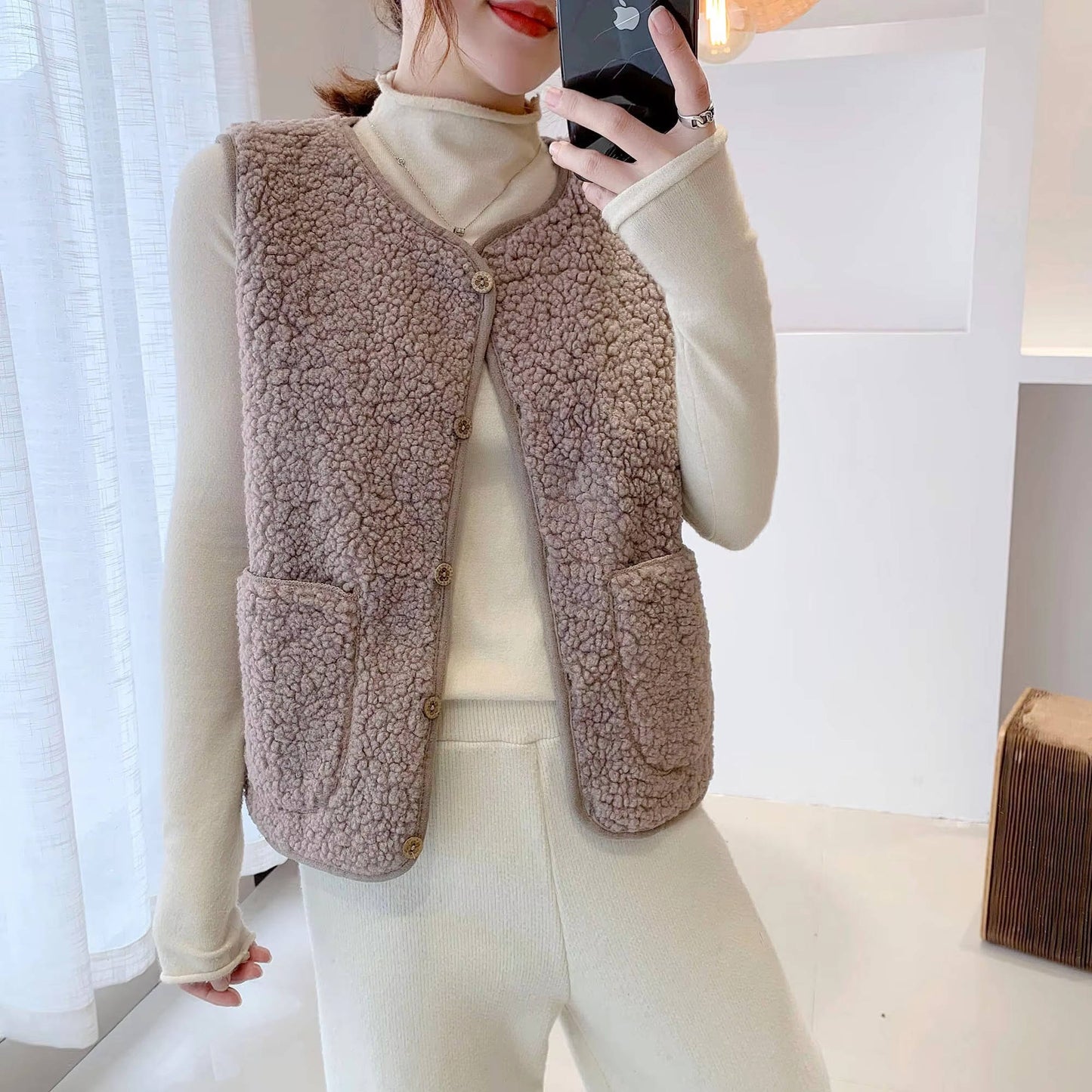 Womens Sherpa Vest Cozy Warmth And Effortless Layering For Women Stylish Outdoor Essential