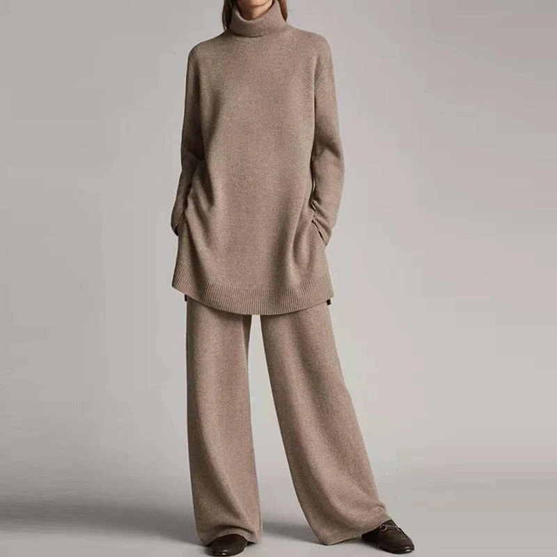 Women’s Two-Piece Loungewear Set – Knit Turtleneck Top – Wool Blend - Oversized Fit – Wide-Leg Pants
