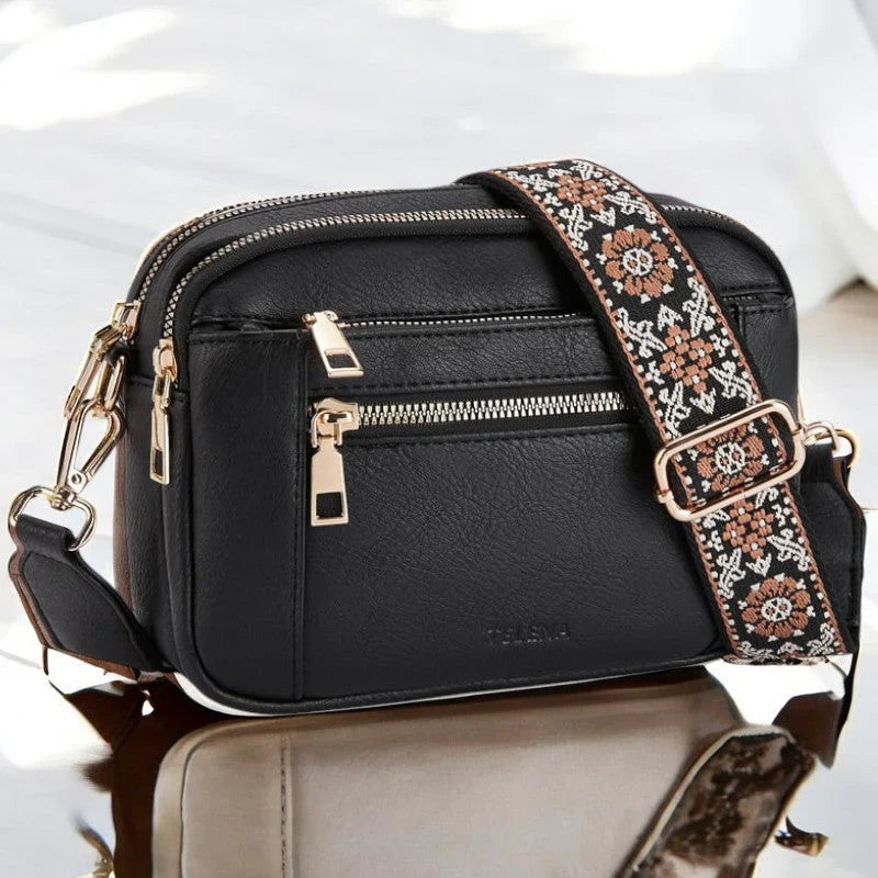 LYRONA PU Texture Shoulder Bag For Modern Women - Chic Envelope Silhouette, Minimalist Zipper, Everyday Elegance