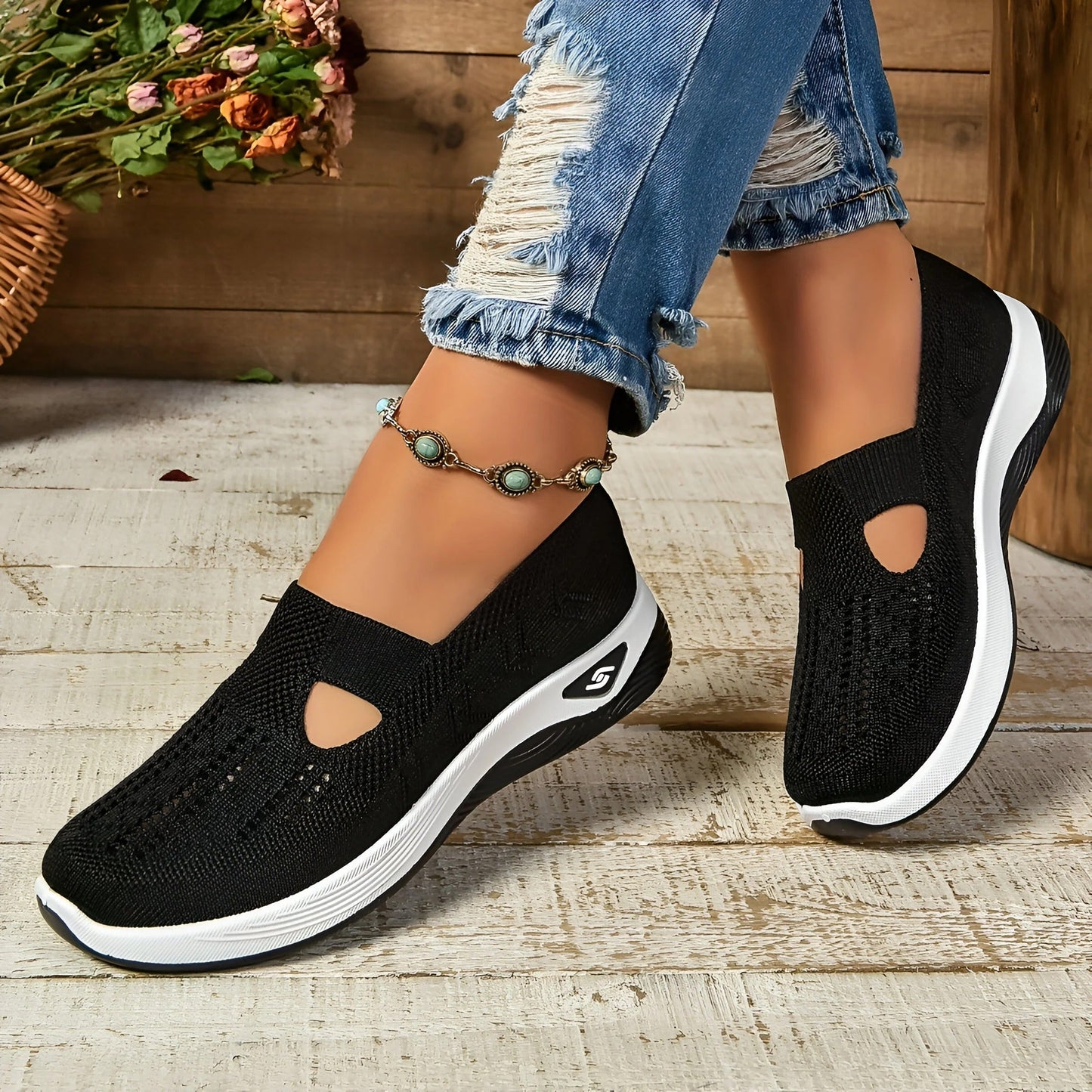 Women's orthopedic shoes
