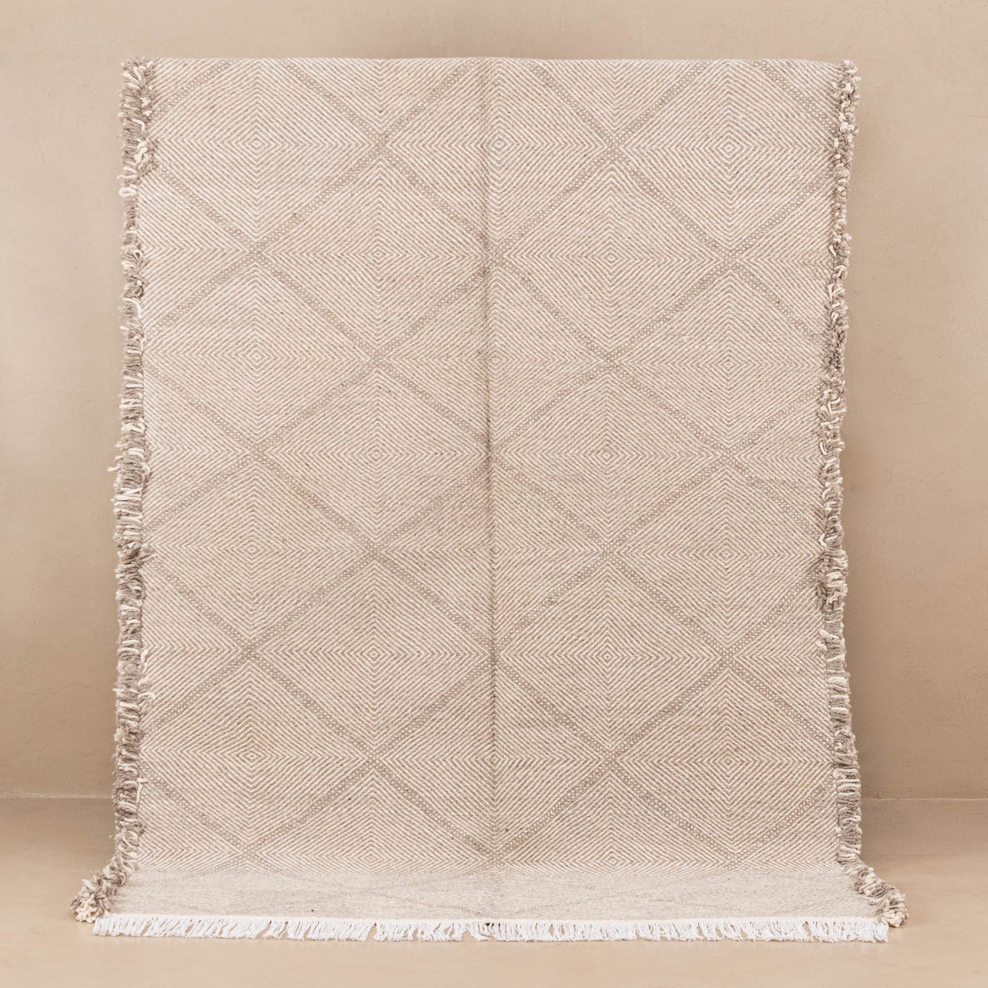 Farhat - taznakht kilim rug - TrendAura