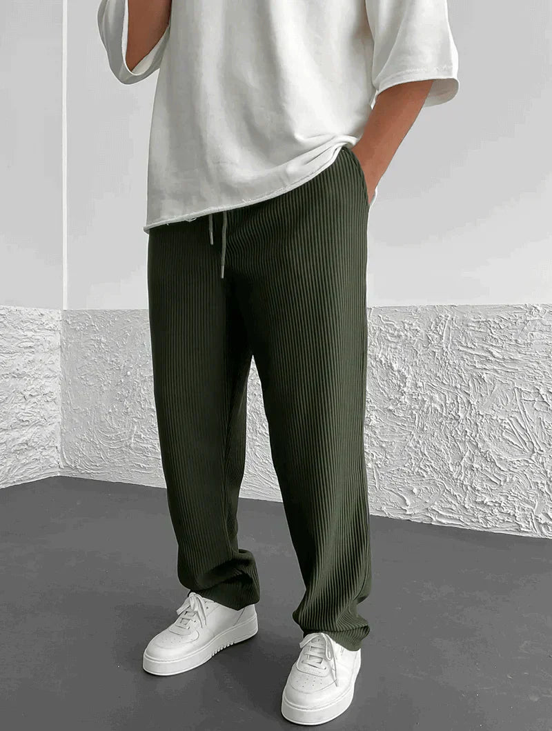 Chris | Trendy pants for style-conscious people
