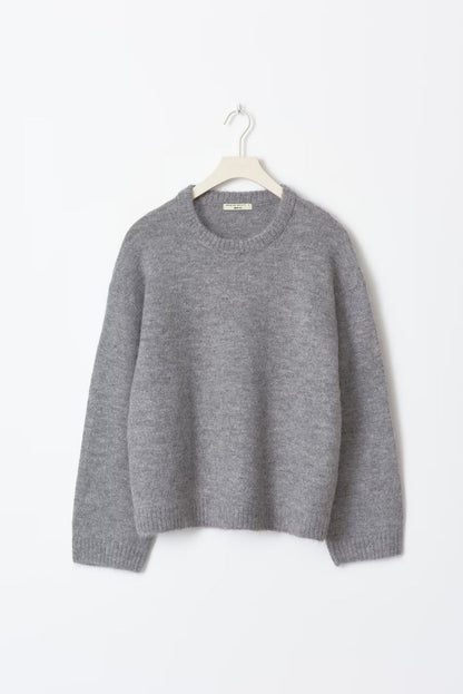 Georgie - Soft knit sweater for women | Oversized round neck sweater