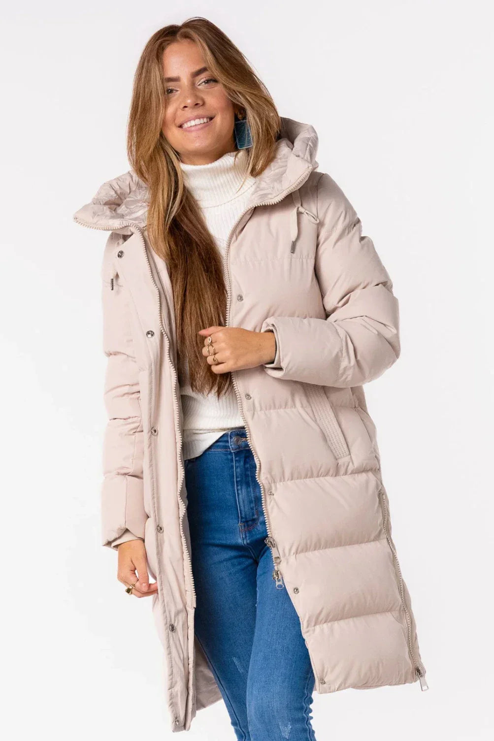 Lisa Padded Winter Coat For Women Warm Slim Fit Jacket With Premium Materials And Modern Design
