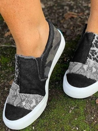 Women's Slip-On Shoes with Cushioned Insole and Easy Fit