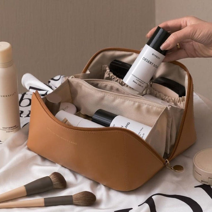 TrendAura Ellie Travel Makeup Organizer - Organized Beauty On The Go With Wide Opening And Dividers