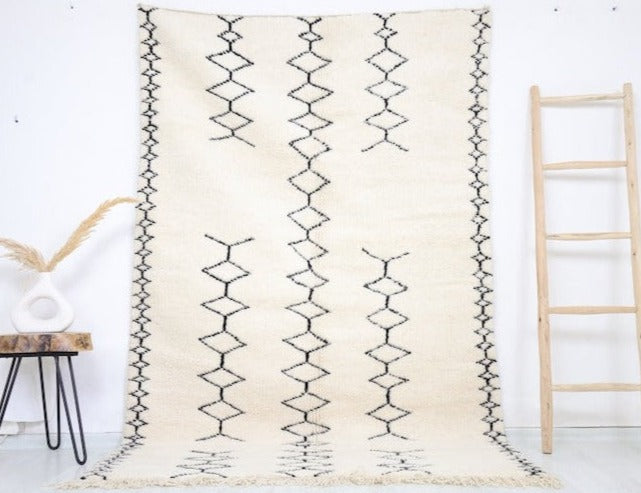 Ghnima Beni Ourain Rug 5'0" x 7'8" - TrendAura