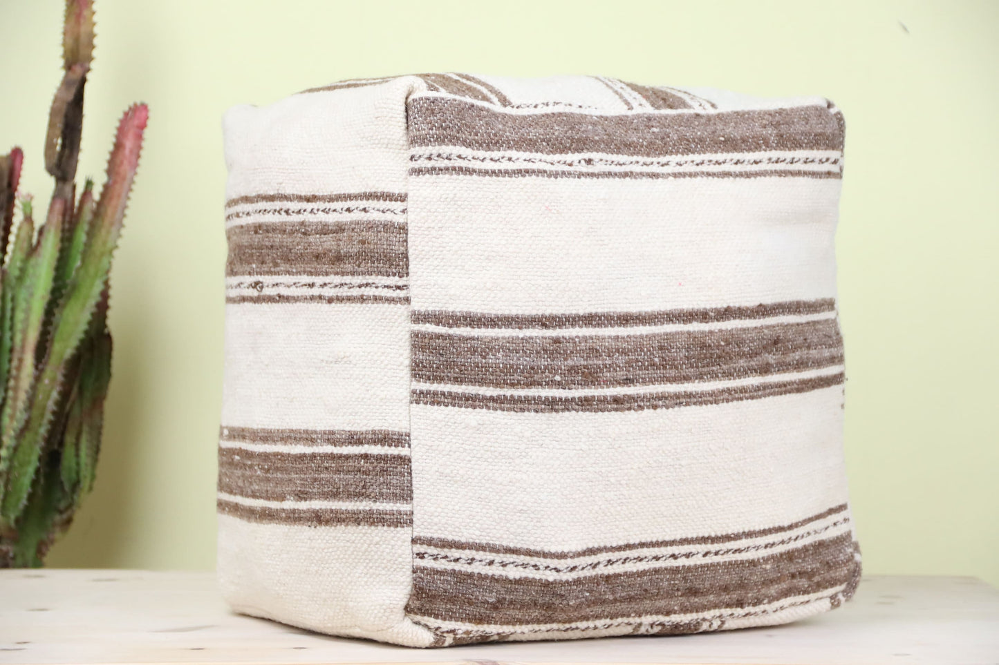 Xeju Moroccan Pouf - TrendAura