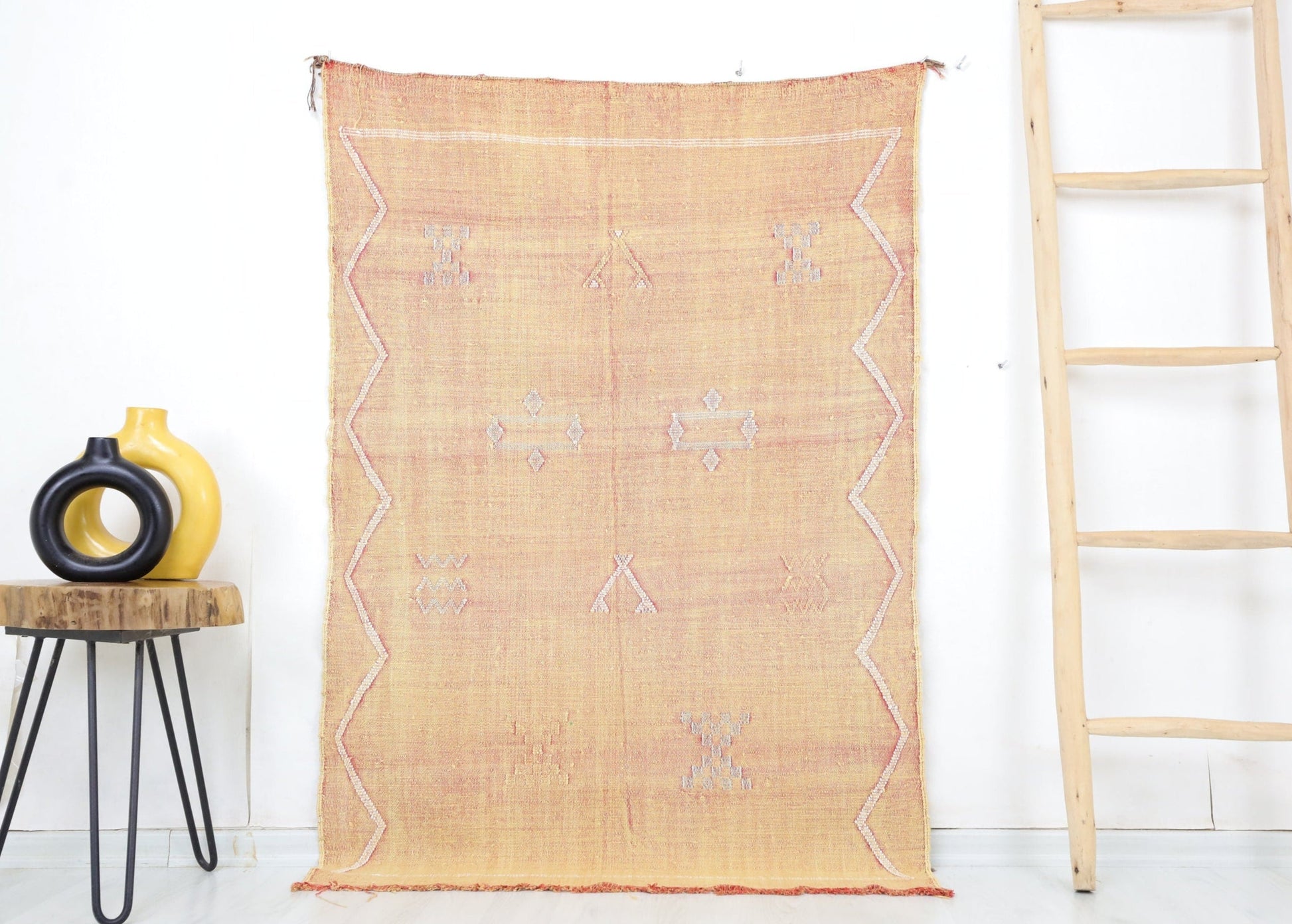 Kenan Cactus Silk Rug 3'6" X 4'8" - TrendAura