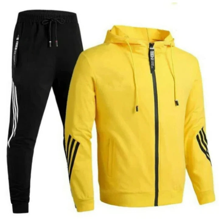 TrendAura Men's Two-Piece Tracksuit Set Slim Fit Zip Hoodie And Joggers For Training And Everyday Wear