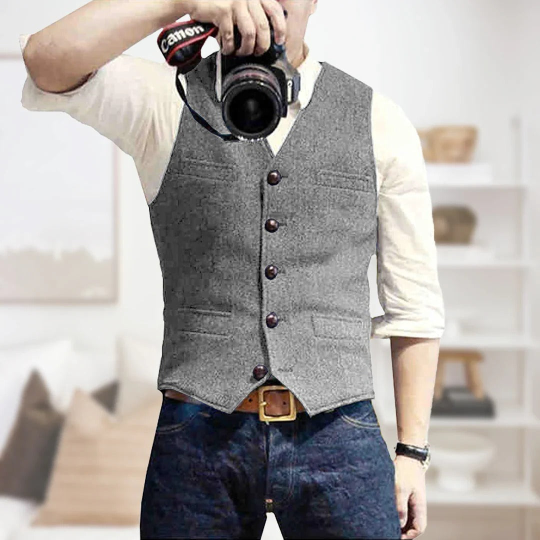Men's Sleeveless Vintage Denim Vest with Button Front Placket for Modern Layering