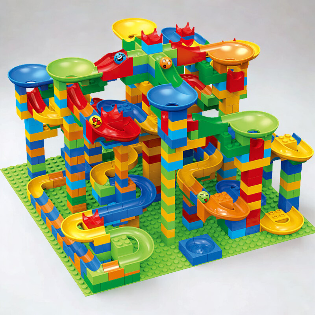 Educational construction game Marble Run