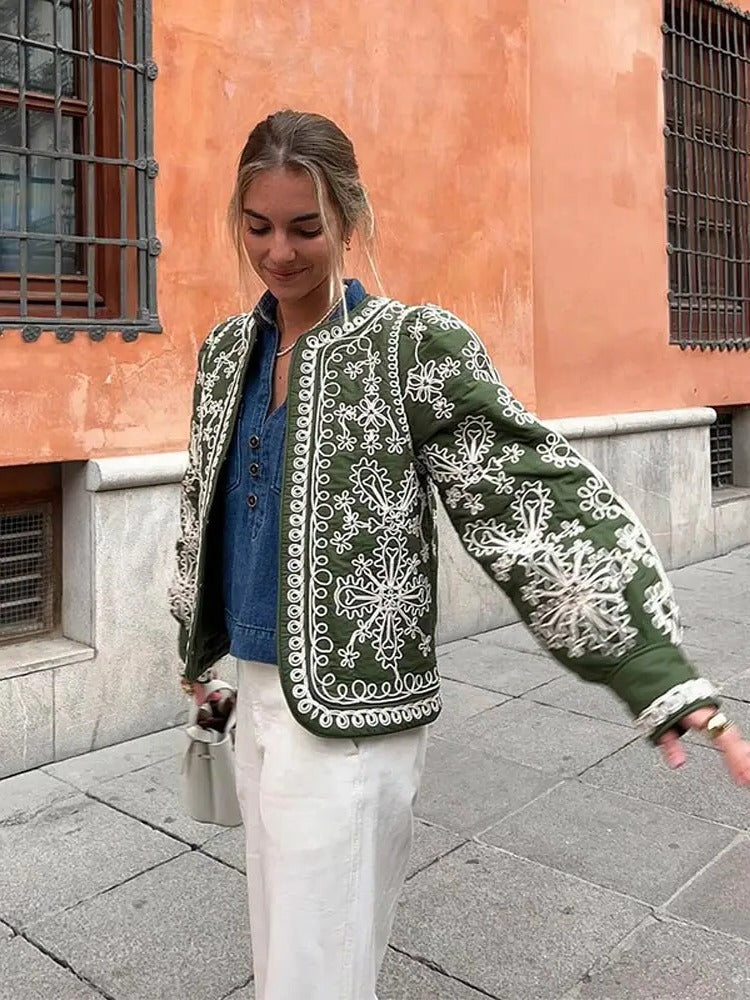  - TrendAura