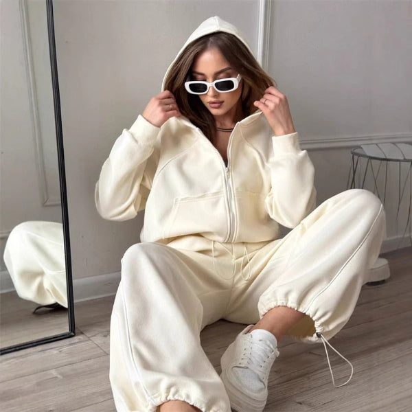 Women’s Two-Piece Set – Oversized Fit – Zipper Hoodie – Elastic Waist Pants – Contrast Seams