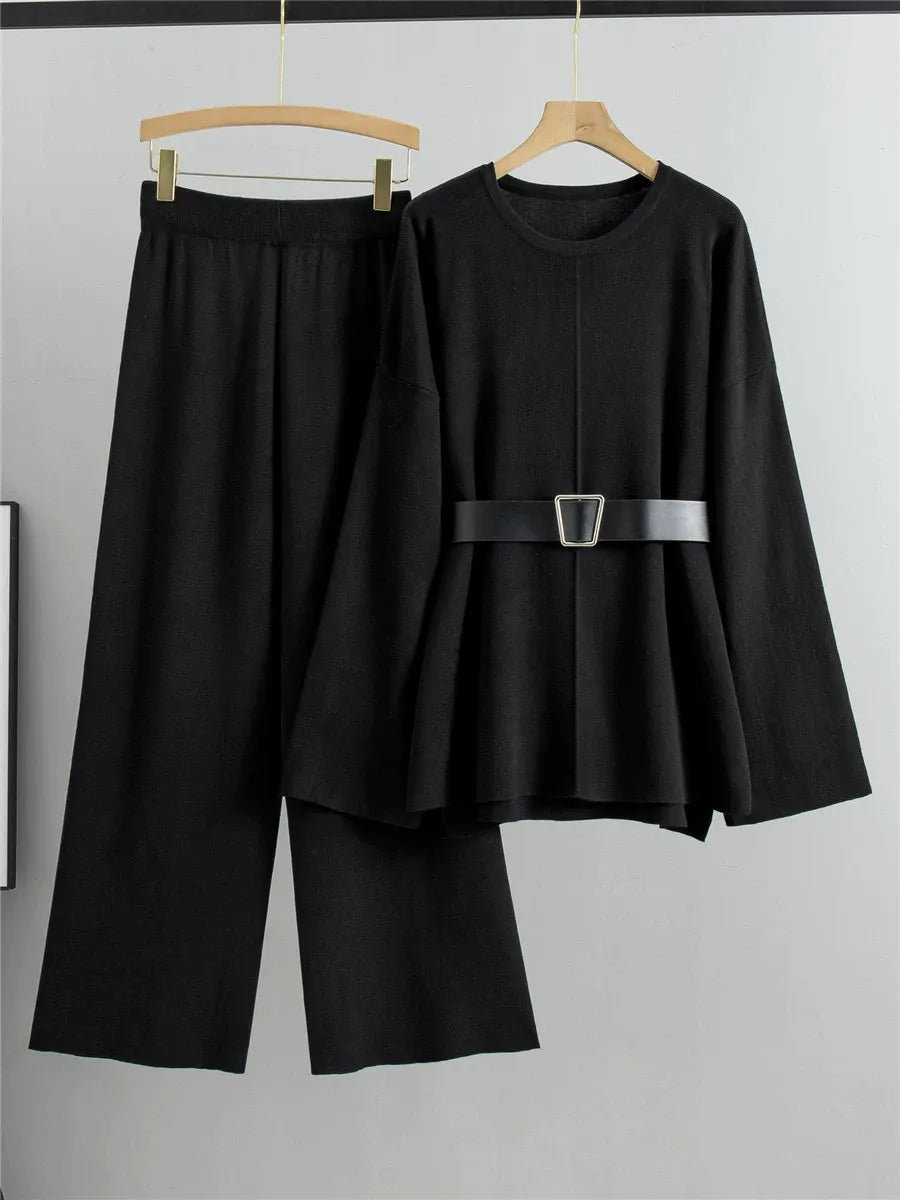 Women’s Two-Piece Suit – Knit Sweater with Flared Sleeves – High-Waist Wide-Leg Pants