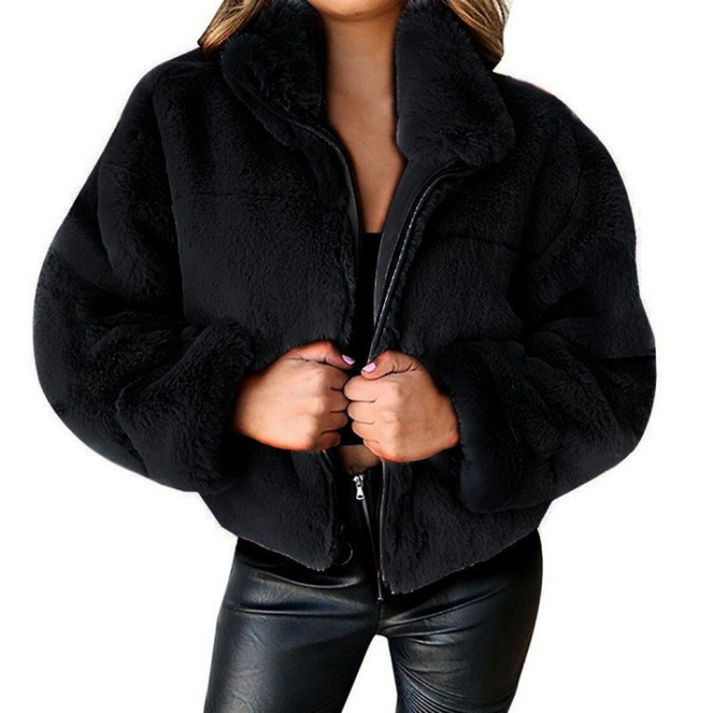 Women’s Faux Fur Coat – Plush Texture – Cropped Fit – Oversized Zip Front Design