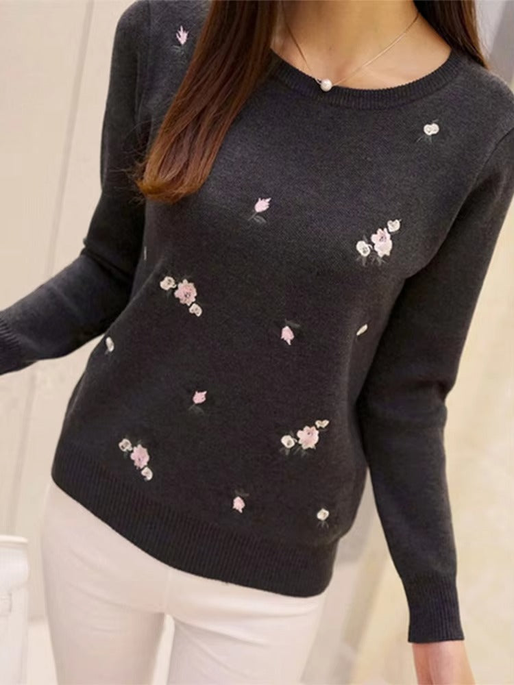 Women’s Knitted Sweater – Wool Blend – Regular Fit – Embroidered Floral Design