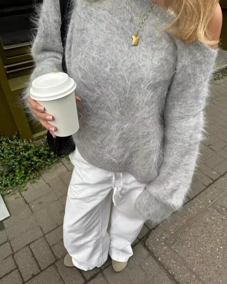 TrendAura Women's Cropped Fluffy Fur Sweater - Plush, Cozy Warmth With Modern Cropped Silhouette For Brunch And Weekend